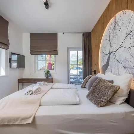 Tauernhaus Sonnblick 1 - 13p - 5 - Luxe - Sauna - Uitzicht